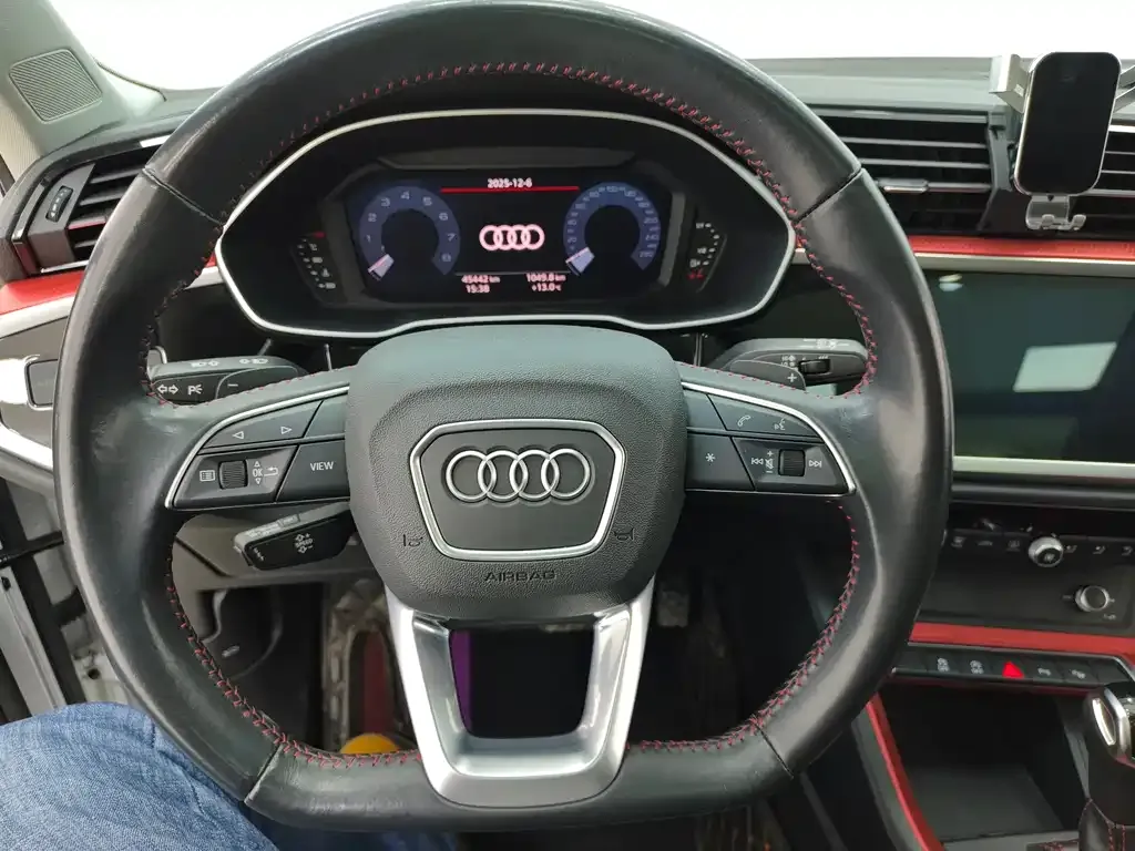 Audi Q3 2021 из CN, фото 4