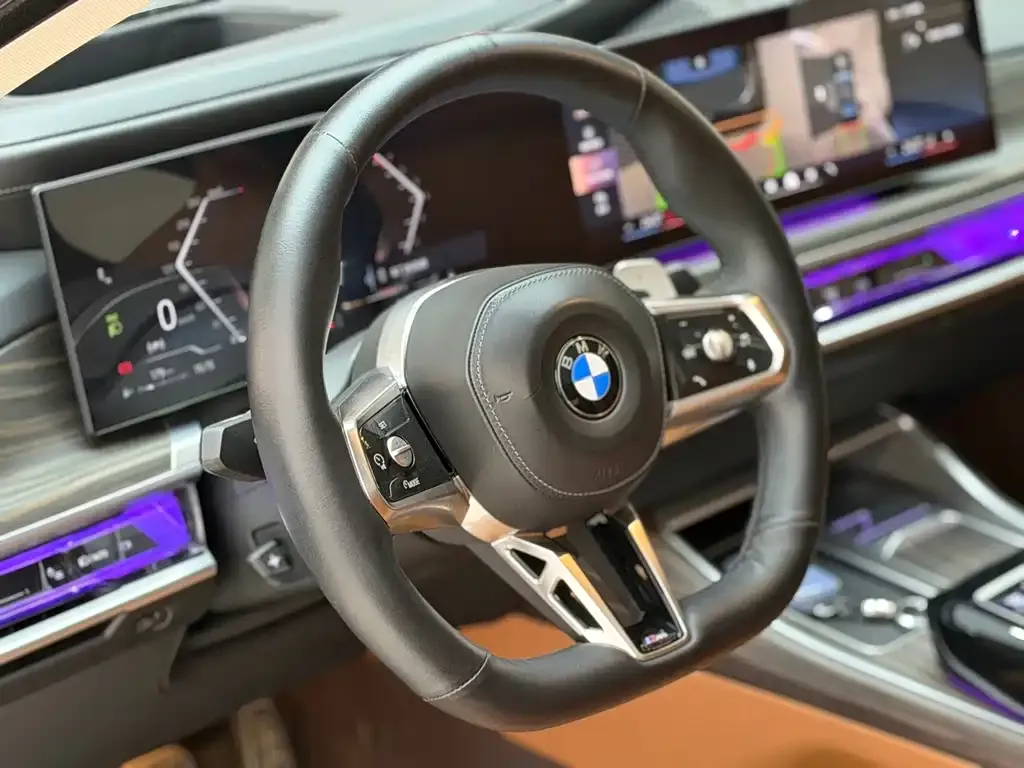 BMW 7 Series — фото 2