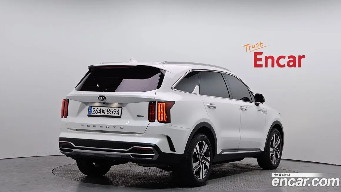 Kia Sorento — фото 3