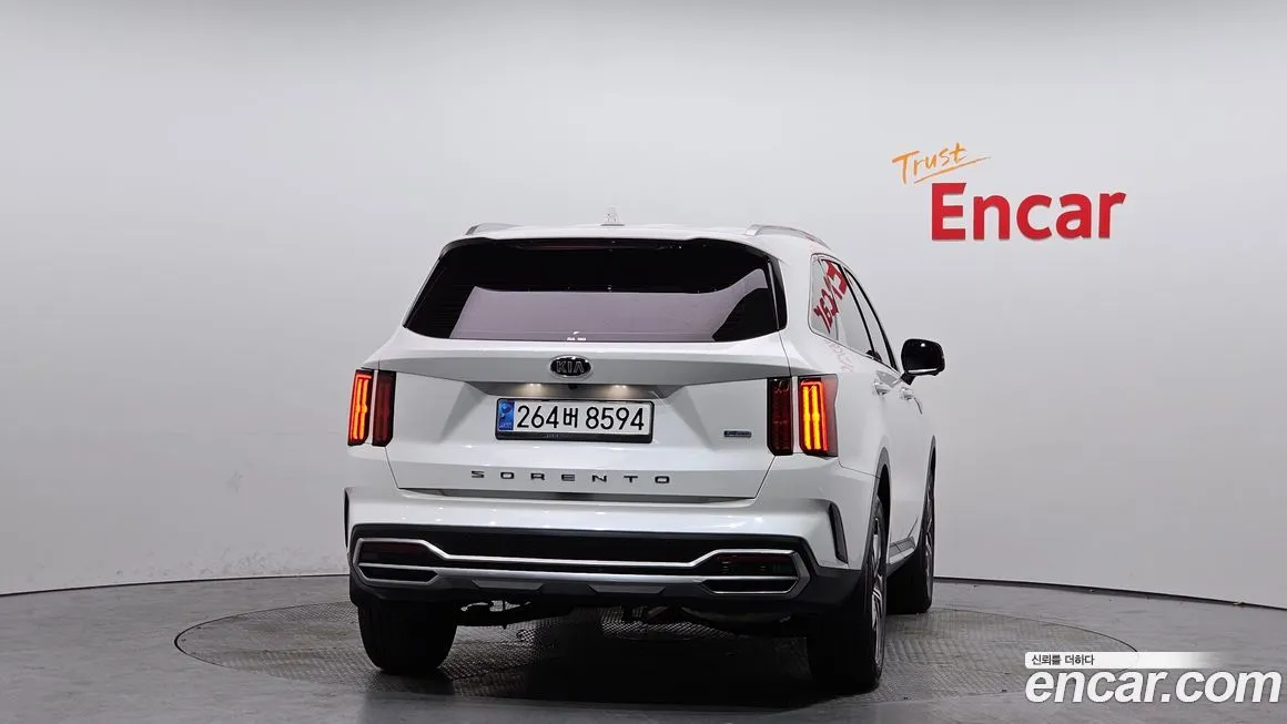 Kia Sorento — фото 4