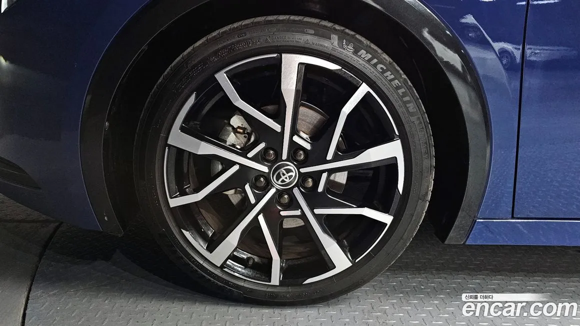 Toyota Prius 2024 из KR, фото 10