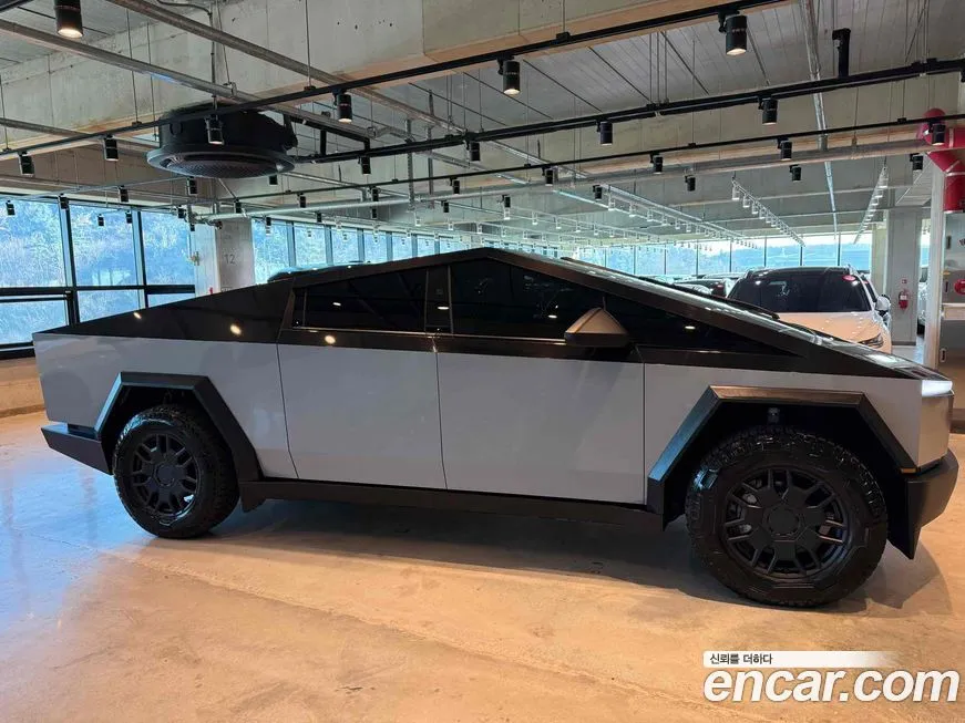 Tesla Cybertruck 2025 из KR, фото 10