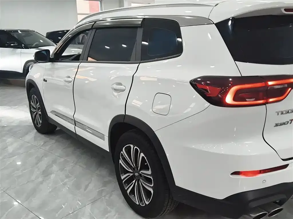 Chery Tiggo 8 — фото 5