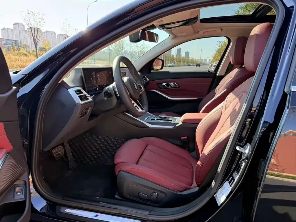BMW 3 Series 2025 из CN, фото 6