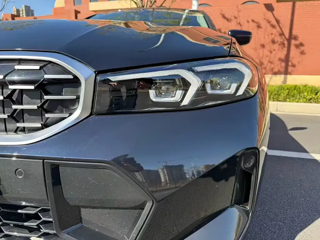 BMW 3 Series 2025 из CN, фото 2