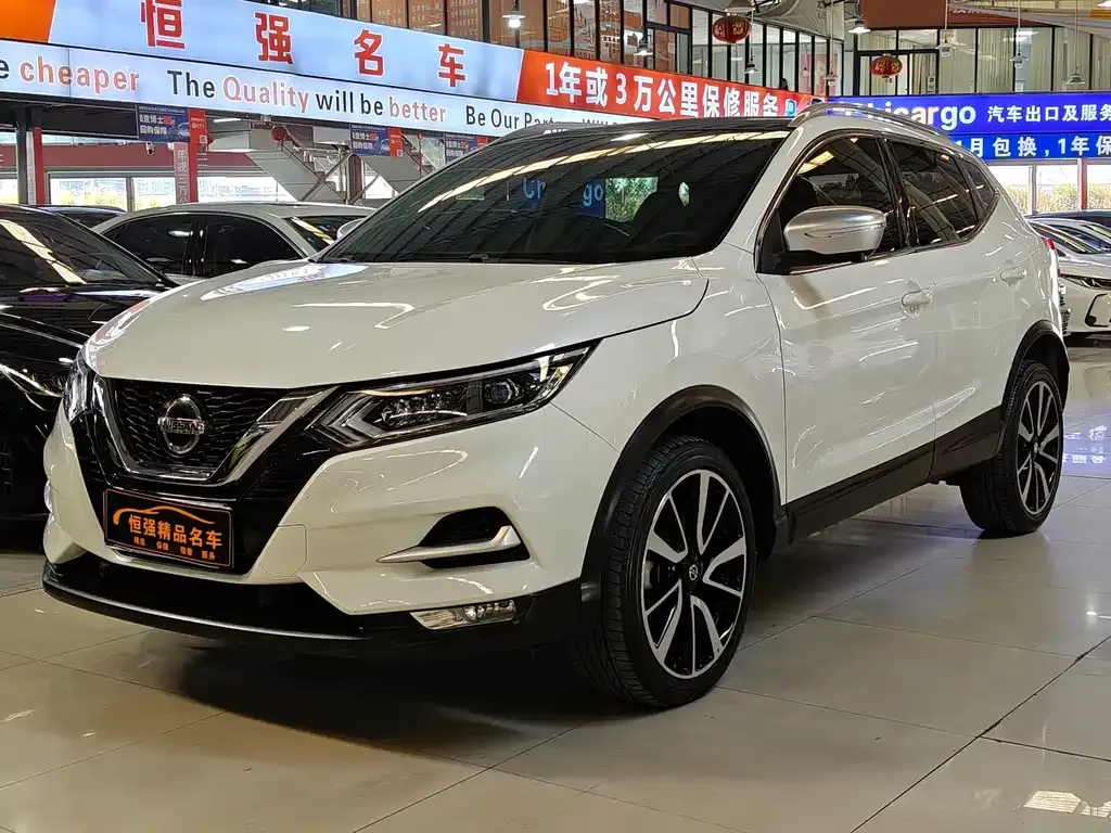 Nissan Qashqai — фото 1