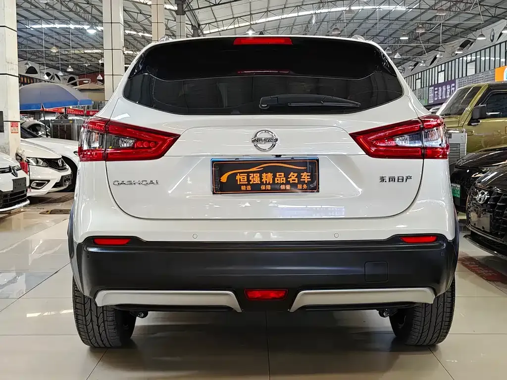 Nissan Qashqai — фото 5