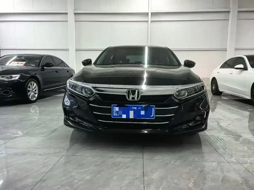 Honda Accord — фото 4