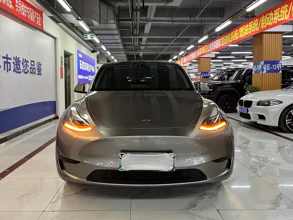 Tesla Model Y 2023 из CN, фото 1