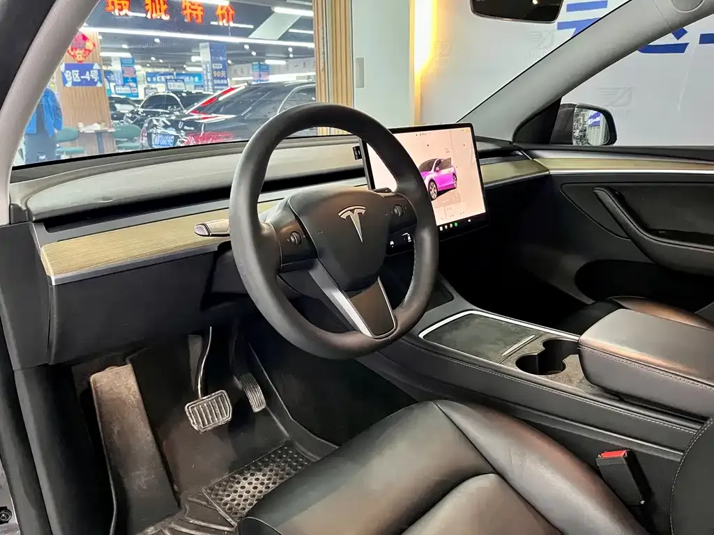 Tesla Model Y 2023 из CN, фото 6