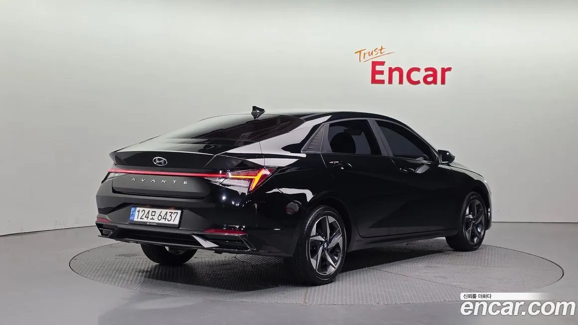 Hyundai AVANTE — фото 2