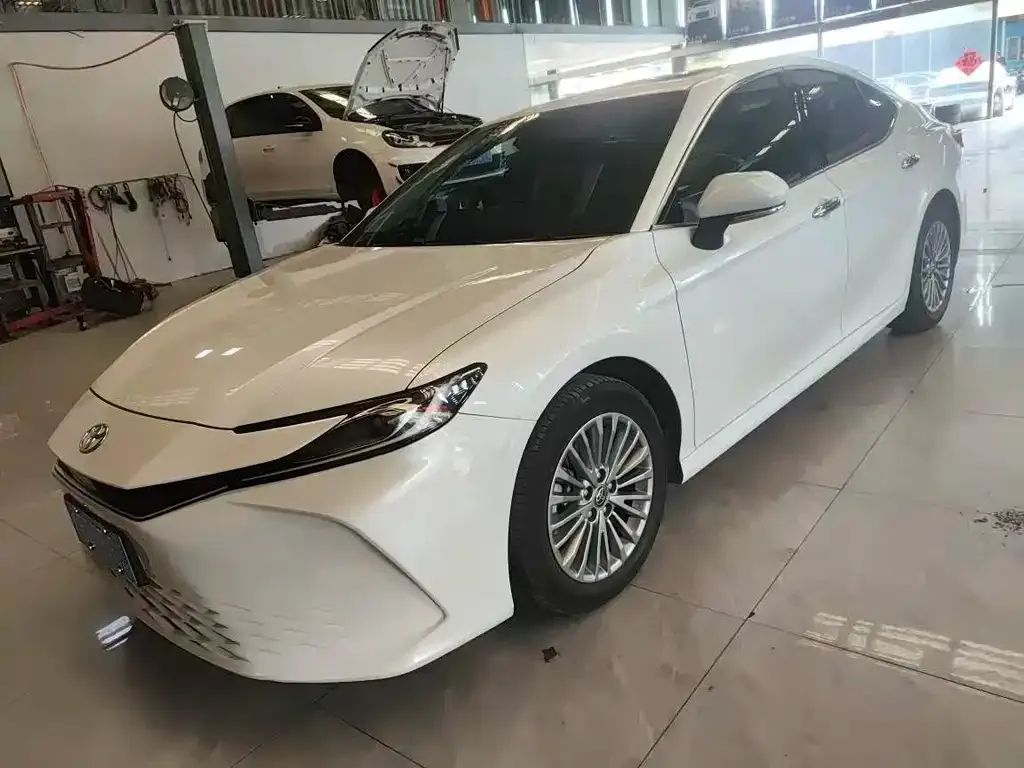 Toyota Camry 2025 из CN, фото 1