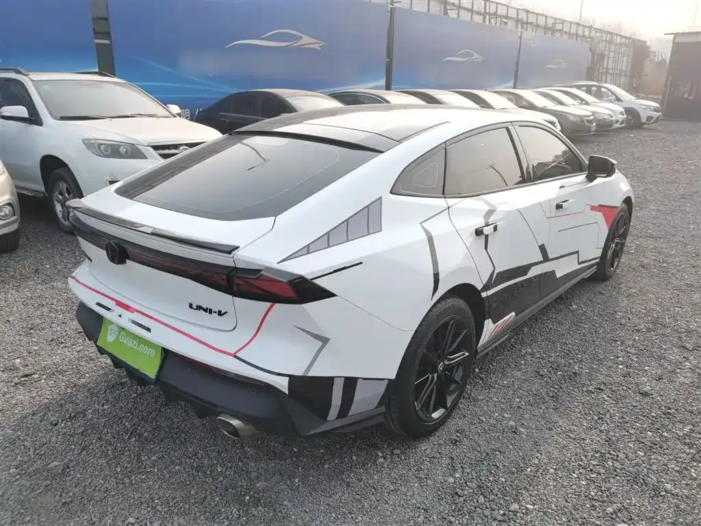 Changan UNI-V 2023 из CN, фото 7