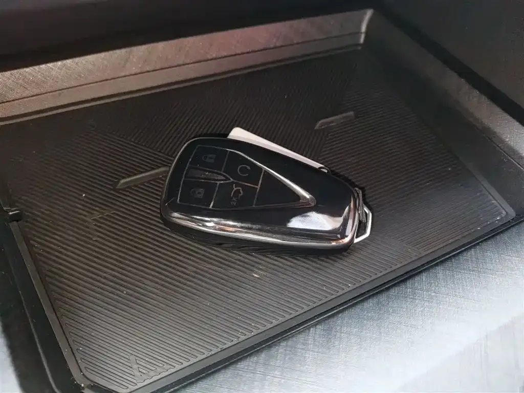 Changan UNI-V 2023 из CN, фото 9