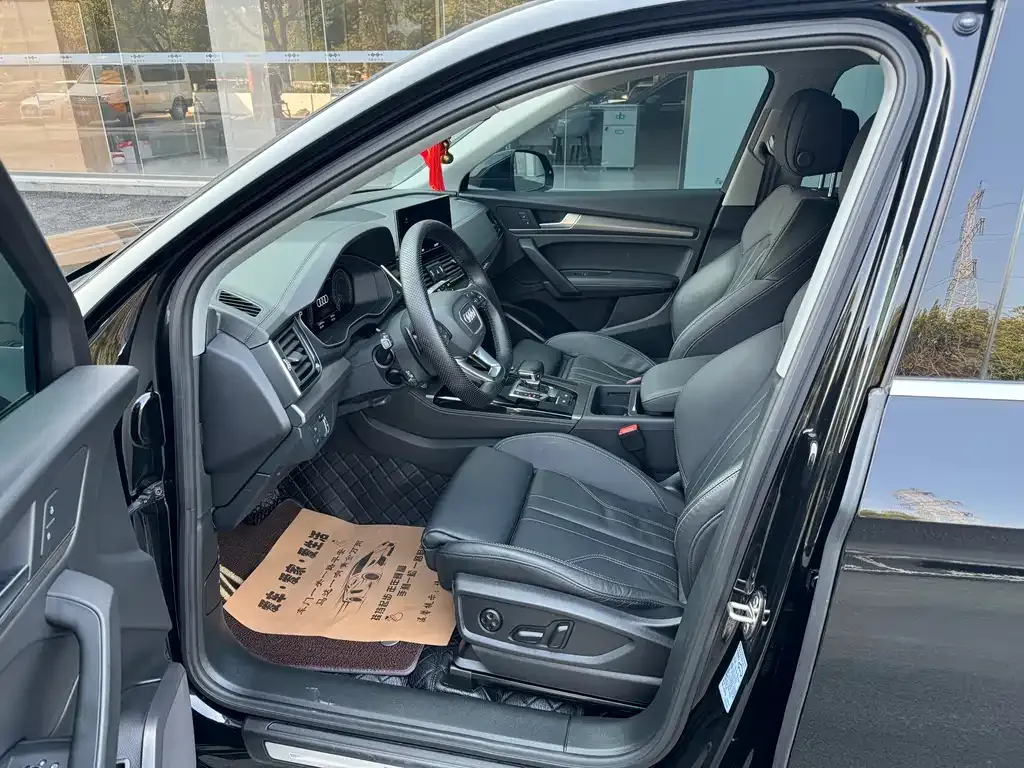 Audi Q5L 2023 из CN, фото 6