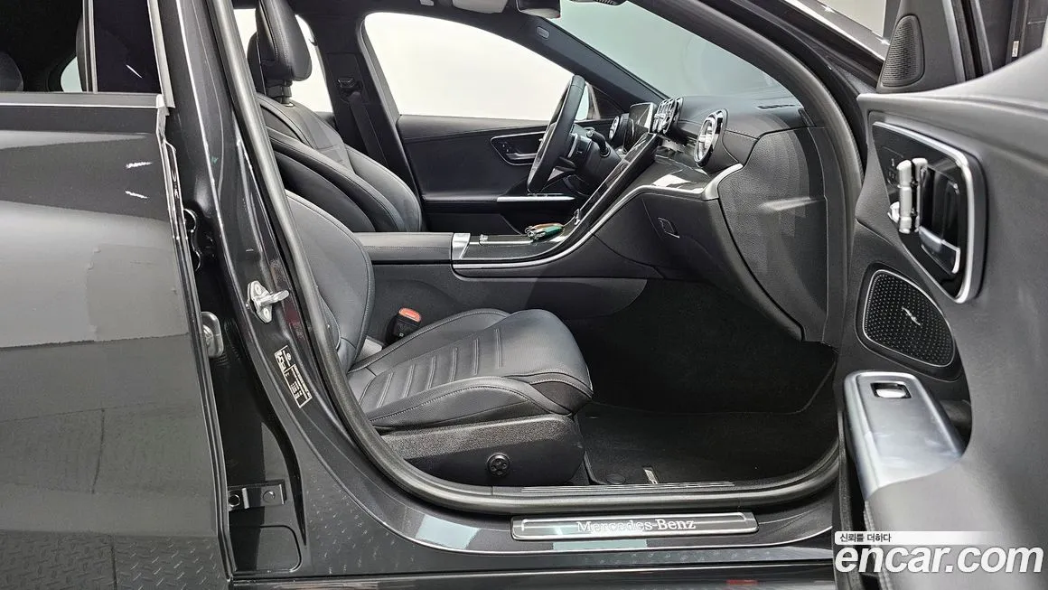 Mercedes-Benz C-Class 2023 из KR, фото 9
