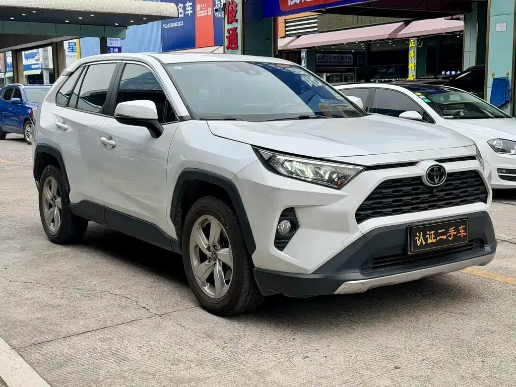 Toyota RAV4 2021 из CN, фото 8