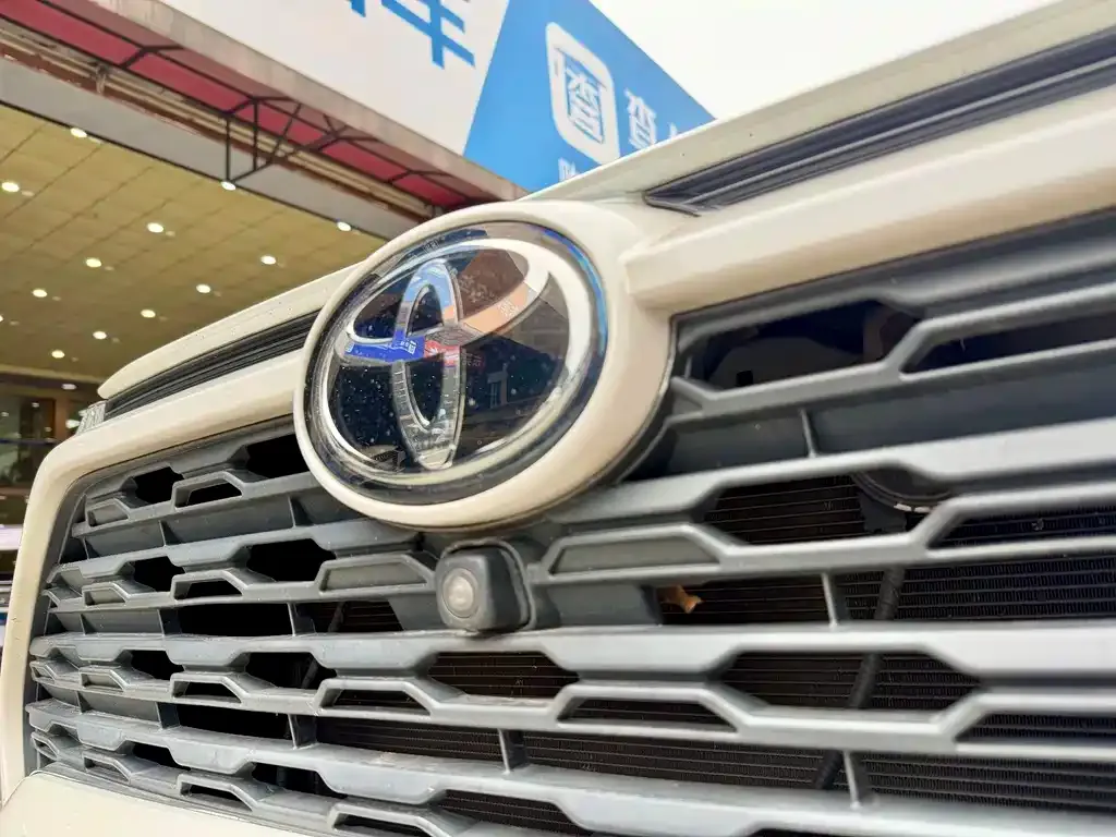 Toyota RAV4 2021 из CN, фото 4