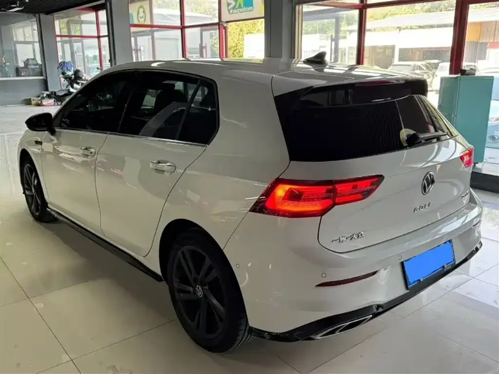 Volkswagen Golf 2022 из CN, фото 8