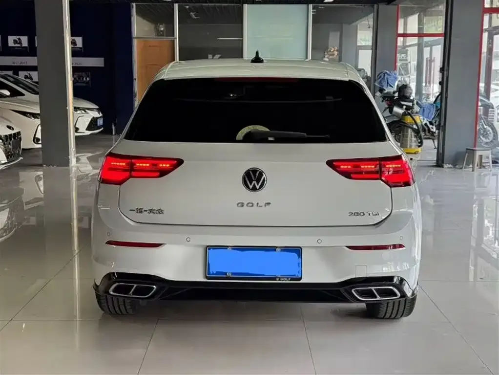 Volkswagen Golf 2022 из CN, фото 2