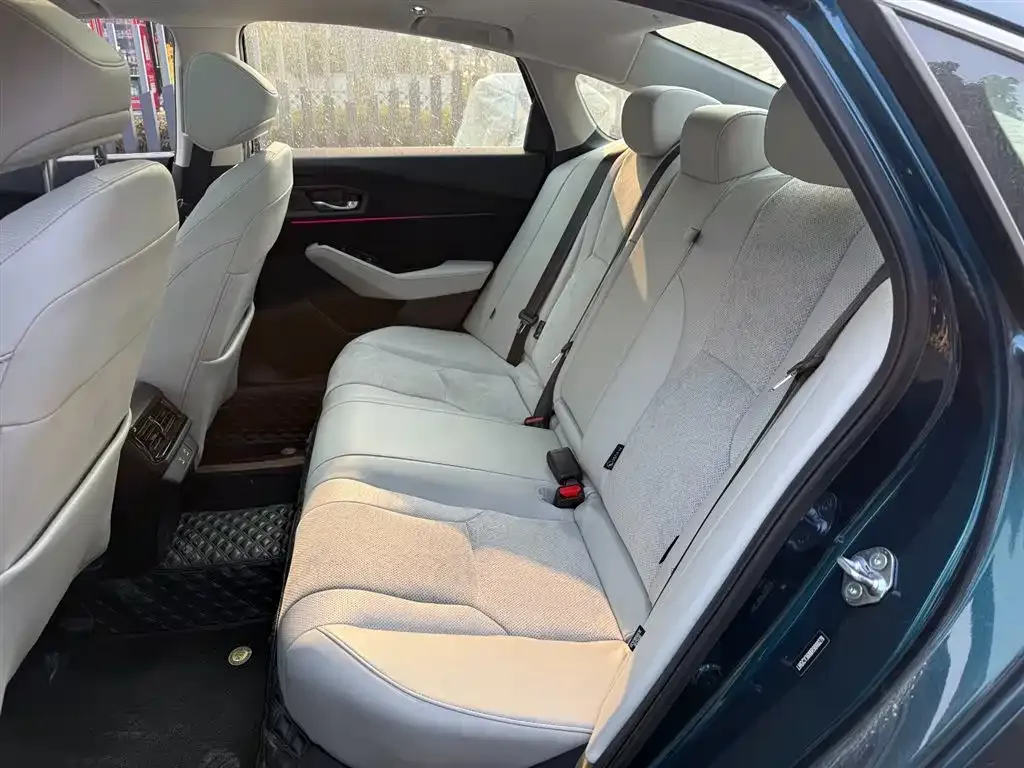 Honda Accord New Energy 2023 из CN, фото 2