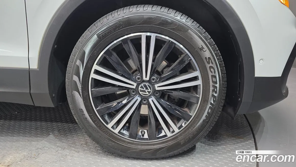 Volkswagen Tiguan 2023 из KR, фото 9