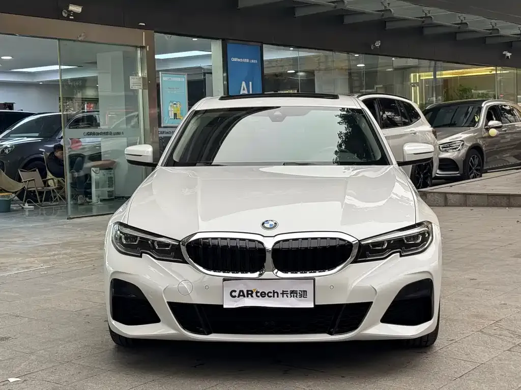 BMW 3 Series 2021 из CN, фото 9