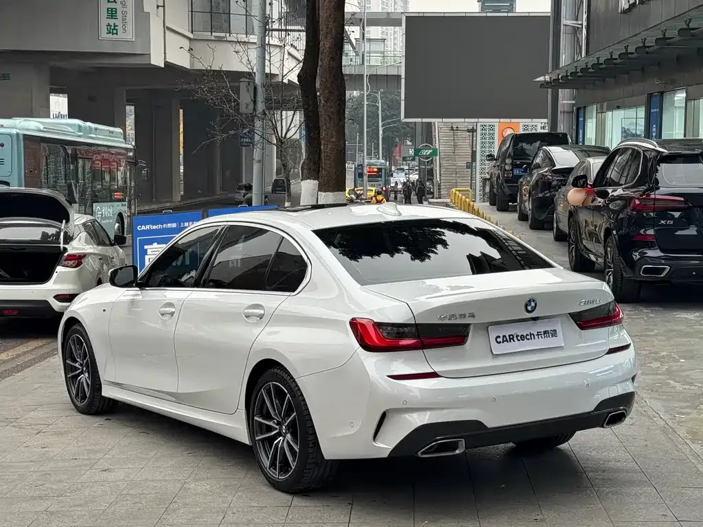 BMW 3 Series 2021 из CN, фото 4