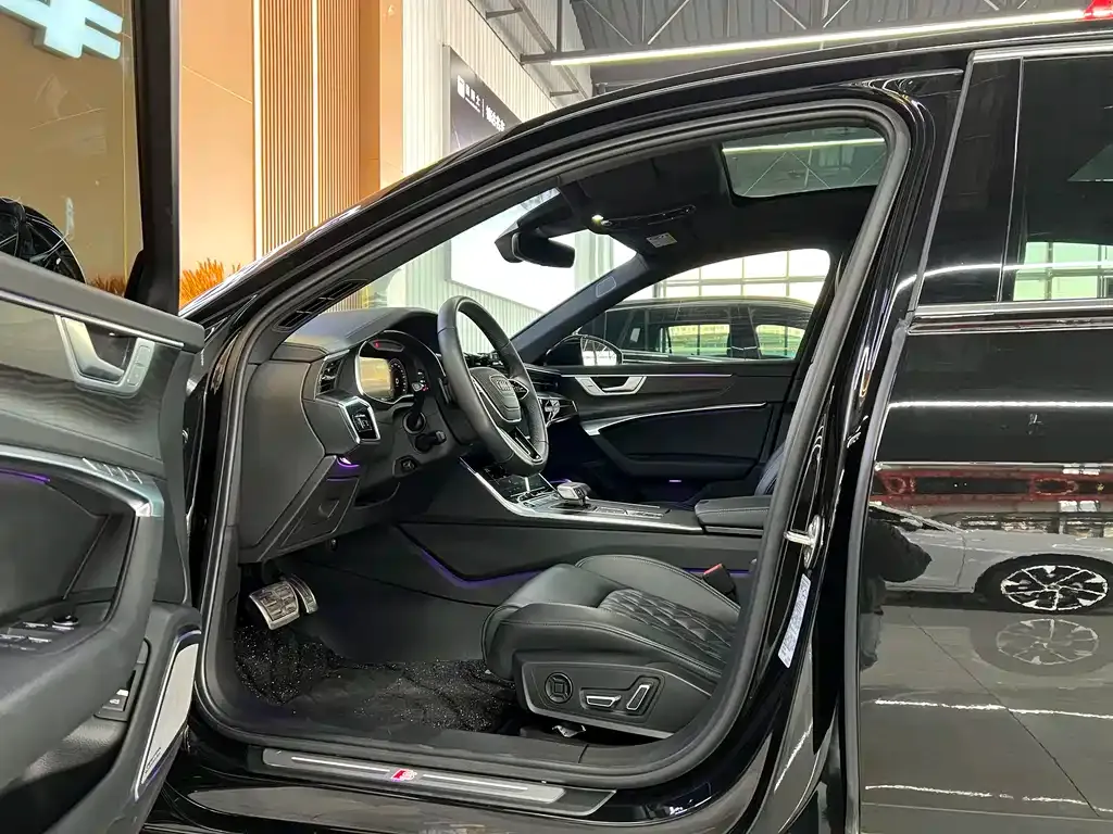 Audi A6L 2025 из CN, фото 10