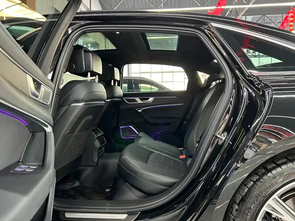 Audi A6L 2025 из CN, фото 2