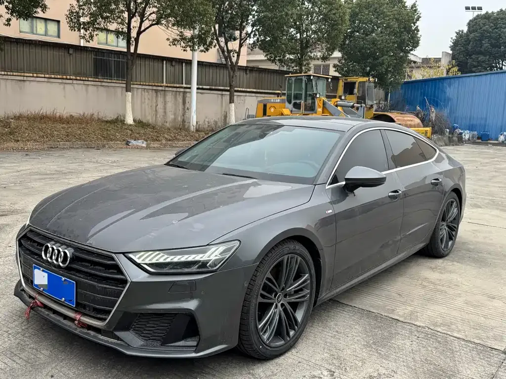 Audi A7 2023 из CN, фото 1
