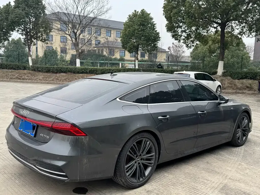 Audi A7 2023 из CN, фото 6