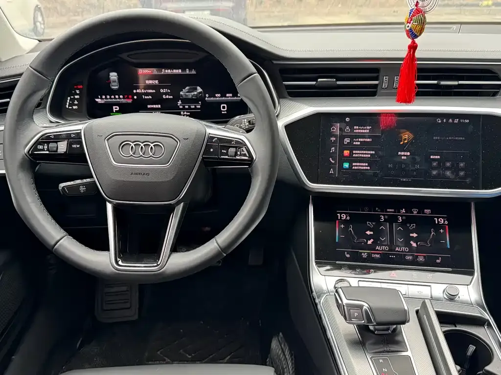 Audi A7 2023 из CN, фото 9
