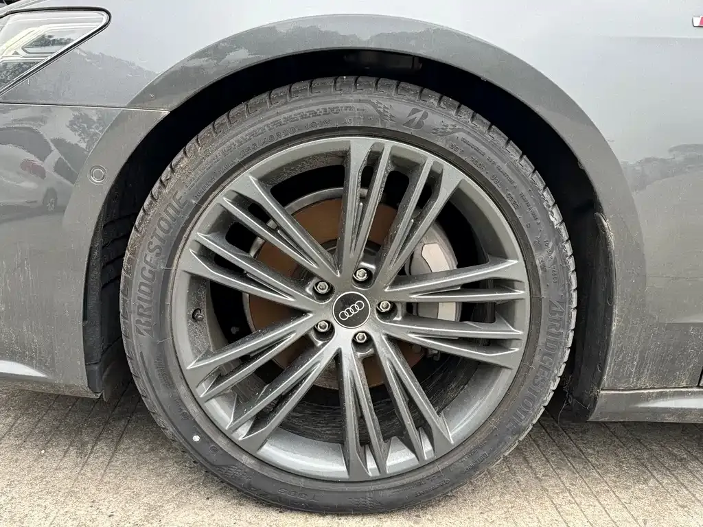 Audi A7 2023 из CN, фото 8