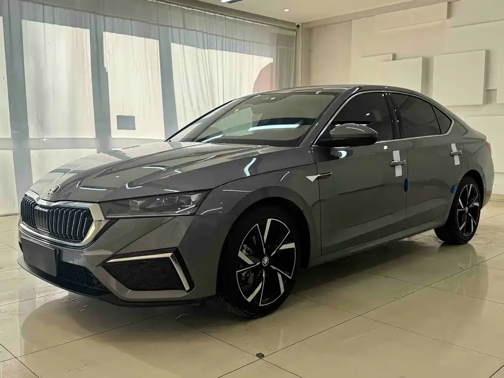 Skoda Octavia 2022 из CN, фото 1