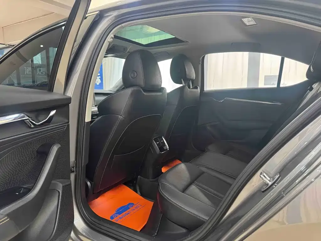Skoda Octavia 2022 из CN, фото 10