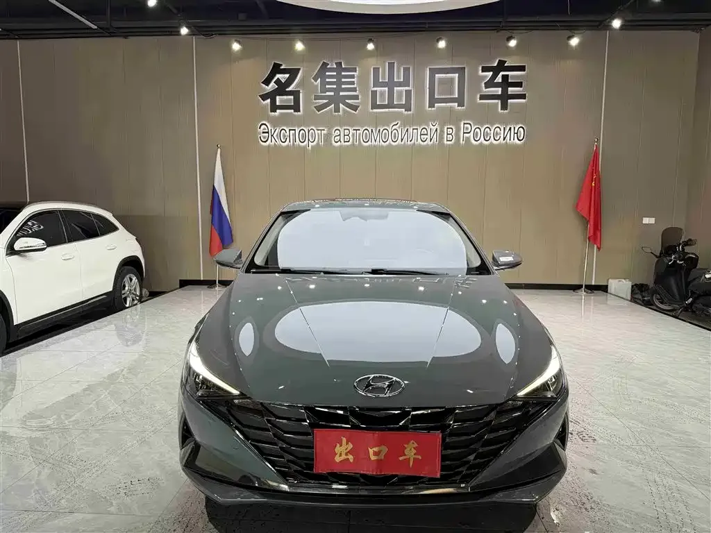 Hyundai Elantra 2023 из CN, фото 1