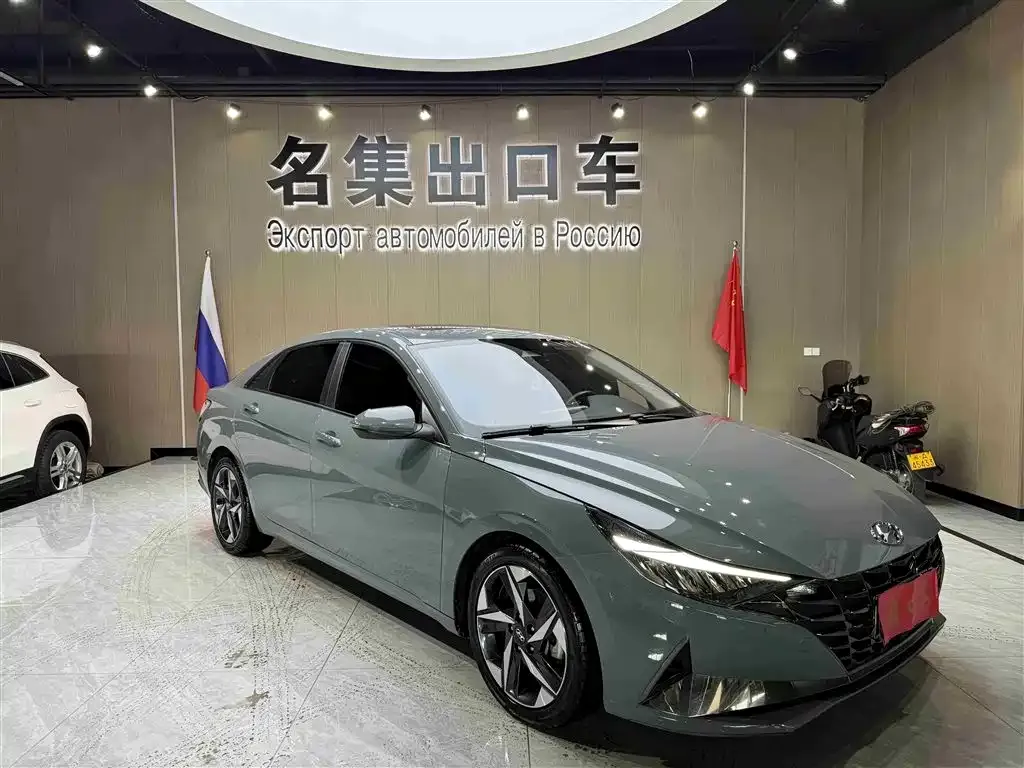Hyundai Elantra 2023 из CN, фото 2