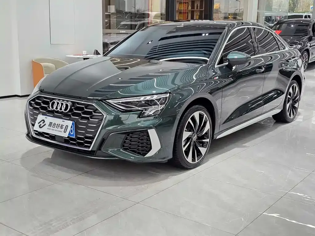 Audi A3 2024 из CN, фото 1