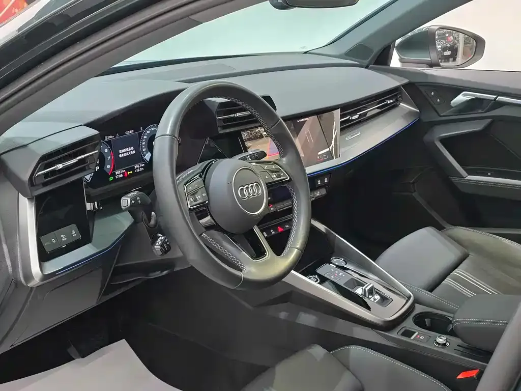 Audi A3 2024 из CN, фото 4