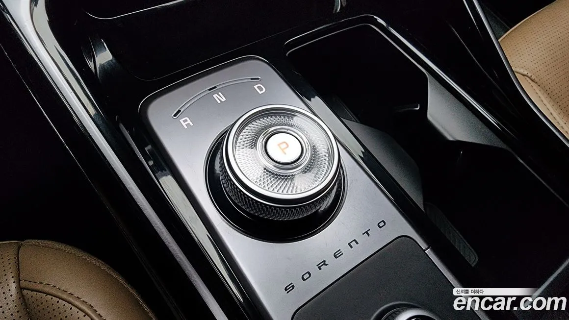 Kia Sorento — фото 10