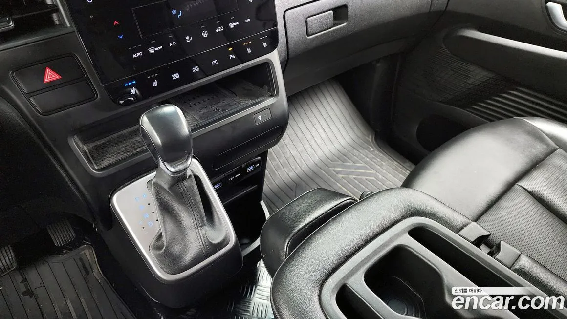 Hyundai Staria — фото 9