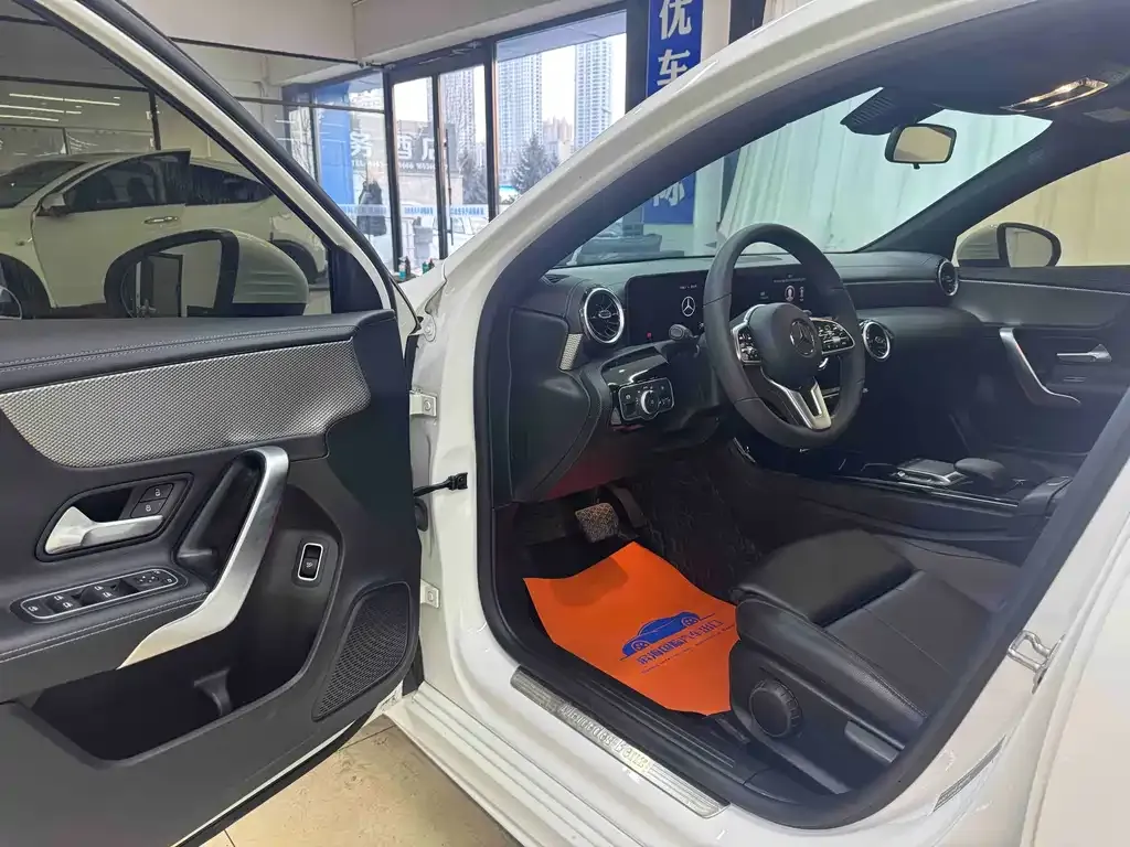Mercedes-Benz A-Class 2022 из CN, фото 4