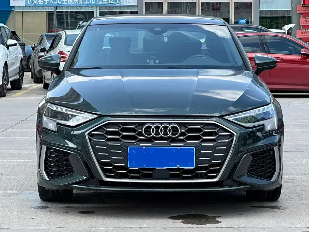 Audi A3 — фото 1