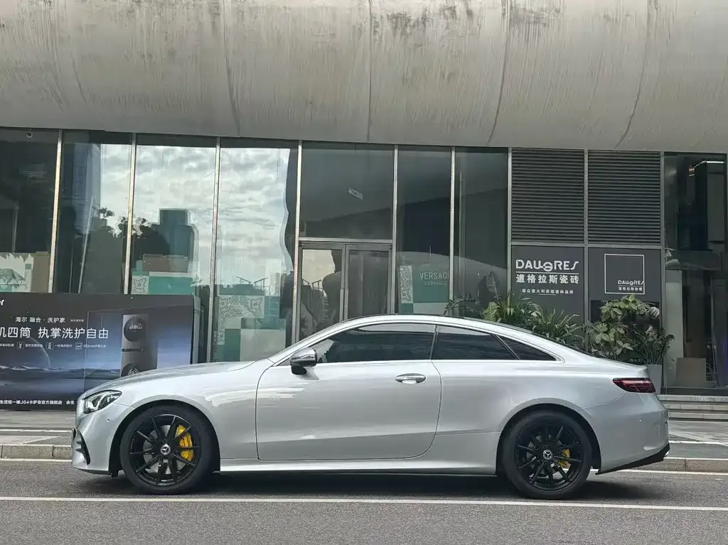 Mercedes-Benz E-Class (Import) — фото 9