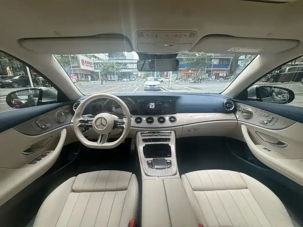 Mercedes-Benz E-Class (Import) — фото 5