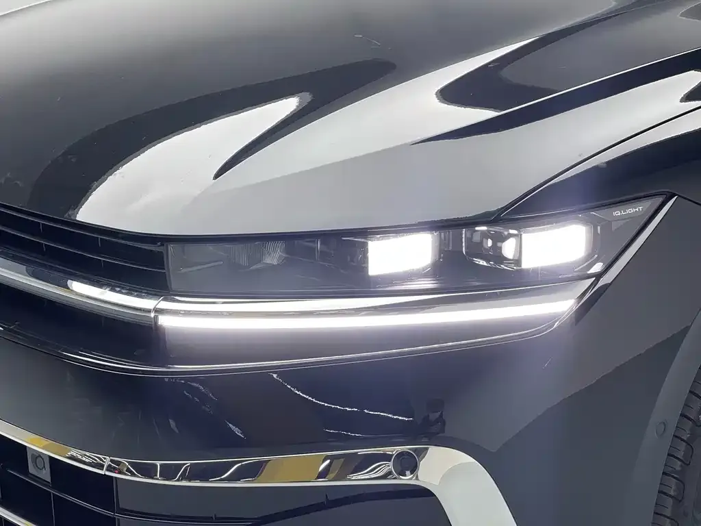 Volkswagen Magotan 2024 из CN, фото 9