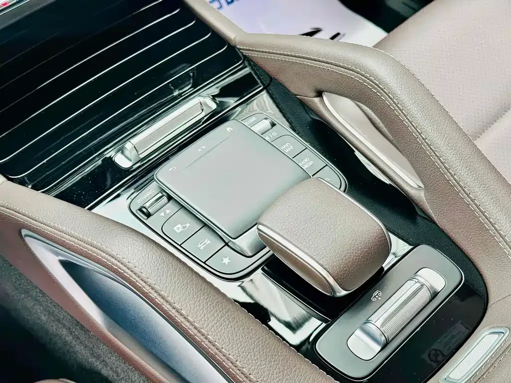 Mercedes-Benz GLS 2023 из CN, фото 2