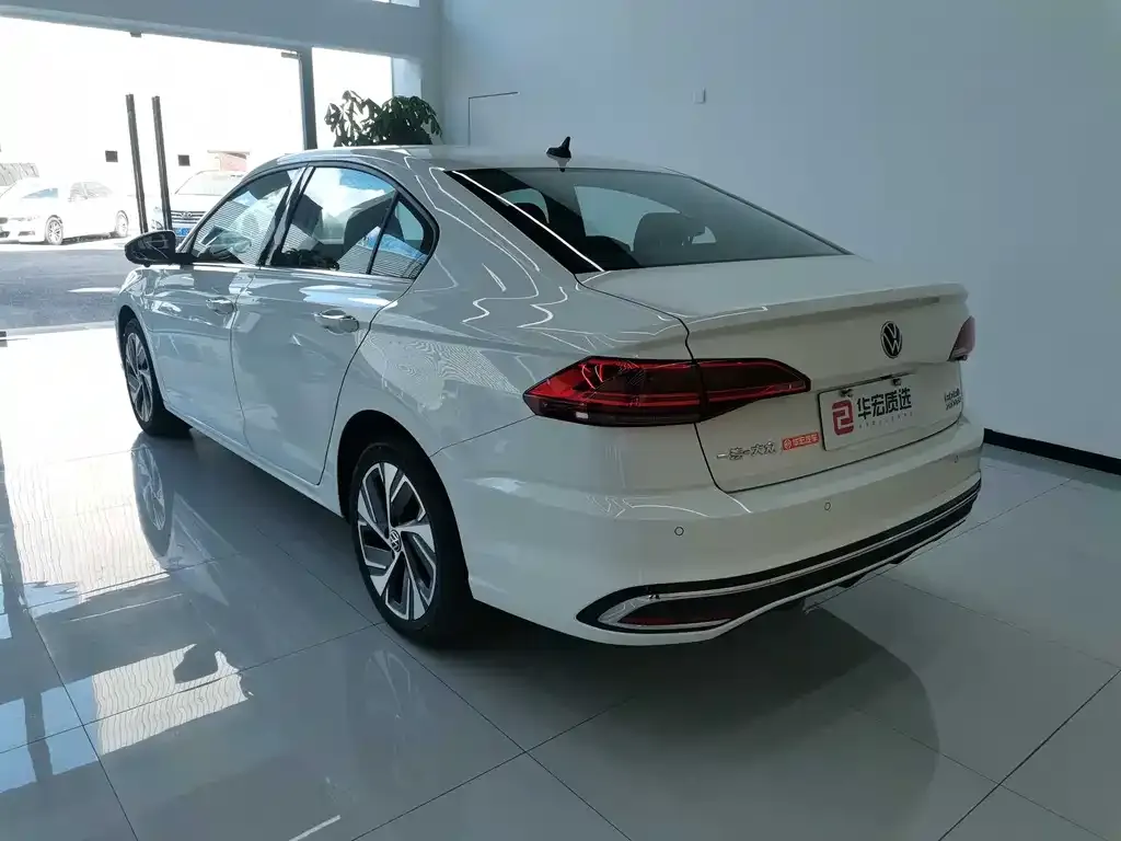 Volkswagen Bora 2024 из CN, фото 9