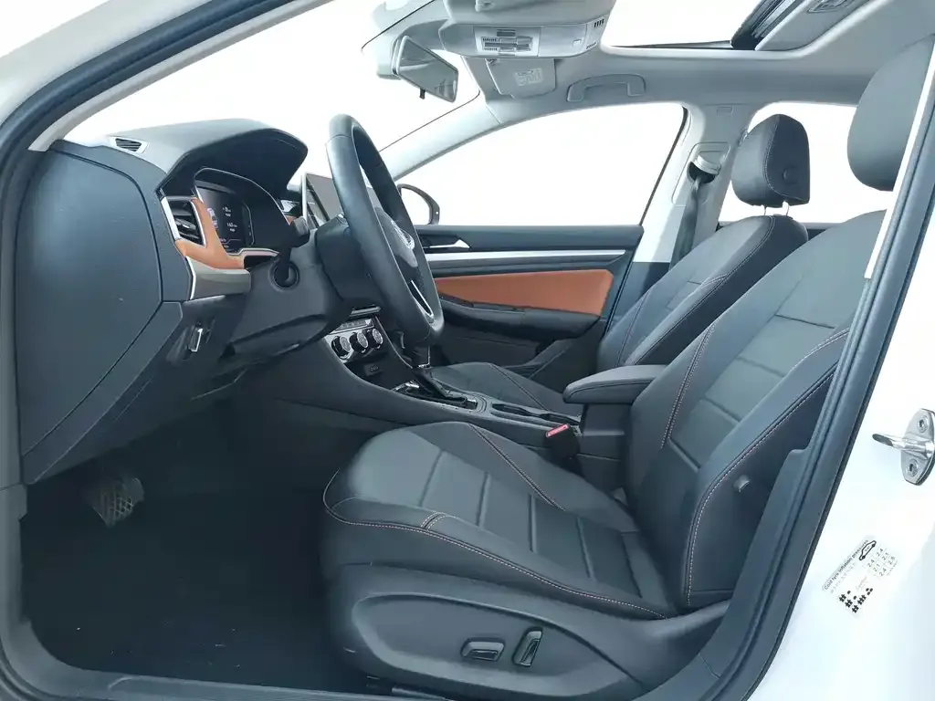 Volkswagen Bora 2024 из CN, фото 8